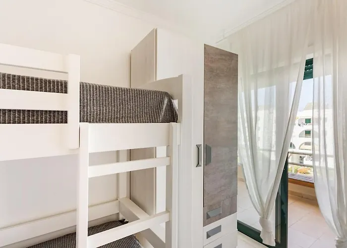 Salgados Retreat -steps From The At Homesbyfc