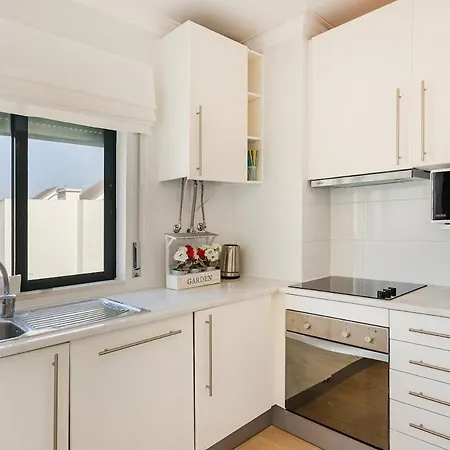 아파트 Salgados Retreat -steps From The At Homesbyfc