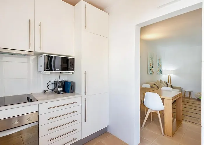 아파트 Salgados Retreat -steps From The At Homesbyfc 기아